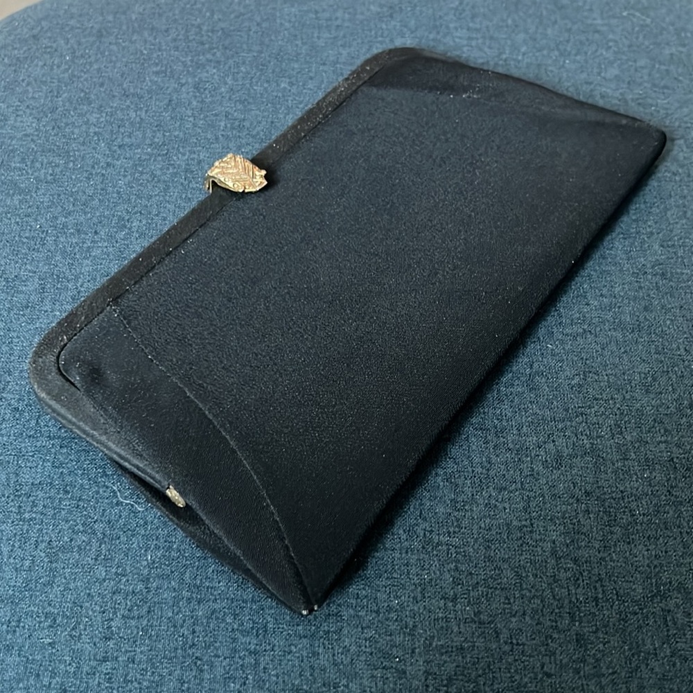 Vintage Clutch Handbag with chain handle and brass clasp, black